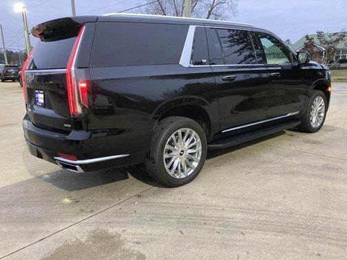 2023 Cadillac Escalade ESV Premium Luxury