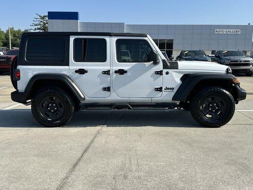 Bright White Clearcoat 2025 Jeep Wrangler Sport