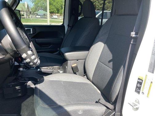 Bright White Clearcoat 2025 Jeep Wrangler Sport