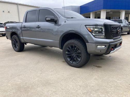 2020 Nissan Titan PRO-4X