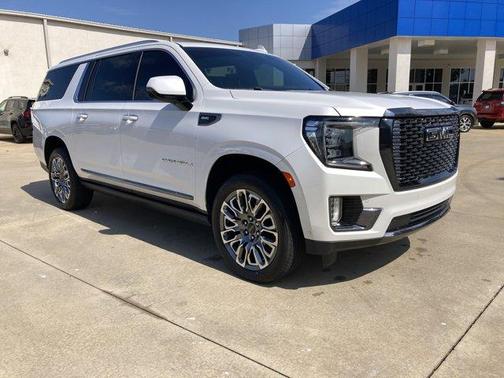2023 GMC Yukon XL Denali Ultimate