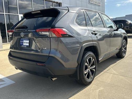 Magnetic Gray Metallic 2022 Toyota RAV4 LE