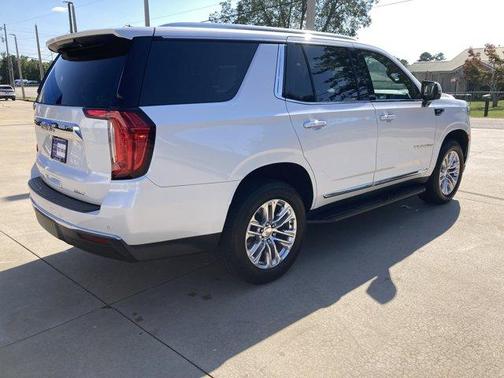 2021 GMC Yukon SLT