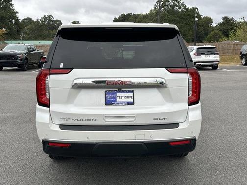 2021 GMC Yukon SLT