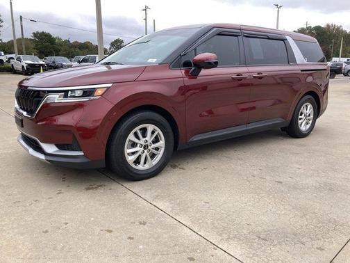 2023 Kia Carnival LX