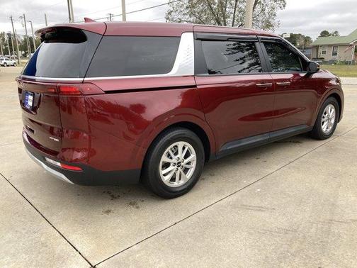 2023 Kia Carnival LX