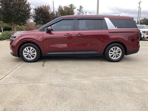2023 Kia Carnival LX