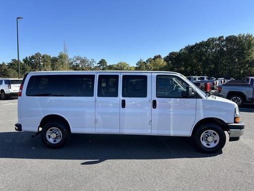 2024 Chevrolet Express 3500 LT