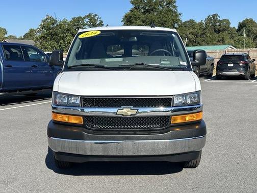 2024 Chevrolet Express 3500 LT