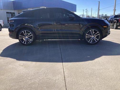 2024 Porsche Cayenne AWD