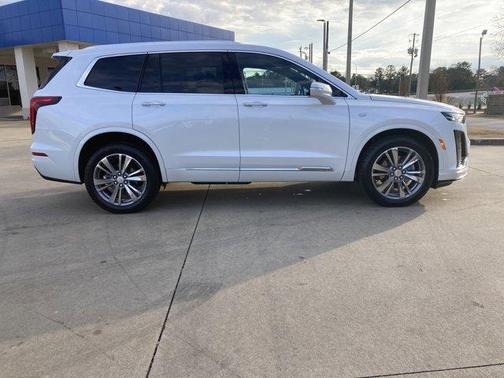 2022 Cadillac XT6 Premium Luxury AWD