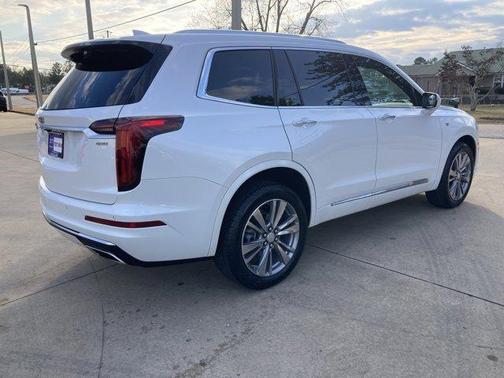 2022 Cadillac XT6 Premium Luxury AWD