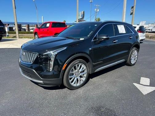 2021 Cadillac XT4 Premium Luxury