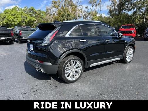 2021 Cadillac XT4 Premium Luxury