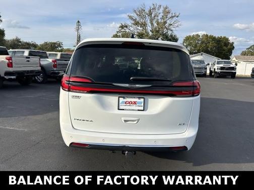 2024 Chrysler Pacifica Touring-L