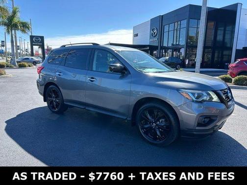 2018 Nissan Pathfinder SL