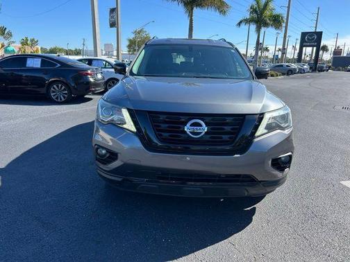 2018 Nissan Pathfinder SL