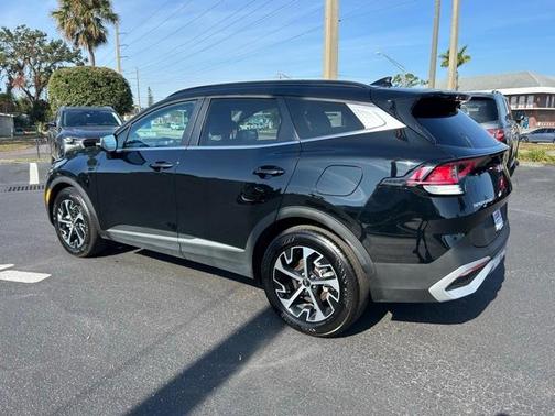 2025 Kia Sportage EX