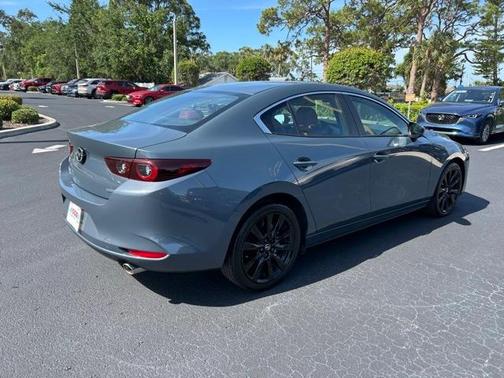 2023 Mazda Mazda3 2.5 S Carbon Edition