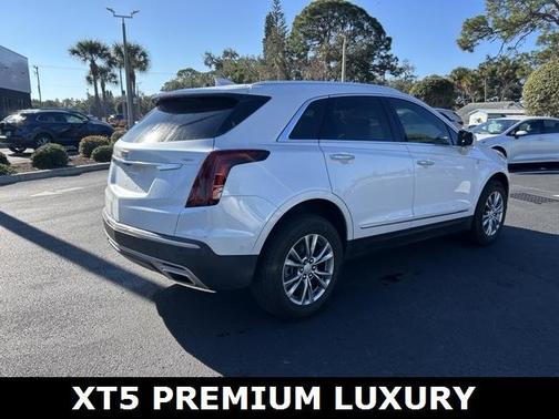 2021 Cadillac XT5 Premium Luxury