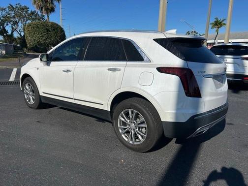 2021 Cadillac XT5 Premium Luxury