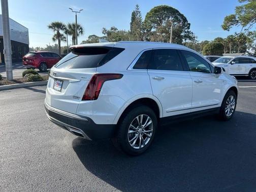 2021 Cadillac XT5 Premium Luxury