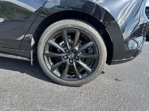 Jet Black Mica 2026 Mazda Mazda3 2.5 S Carbon Edition