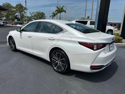 2023 Lexus ES 250 250