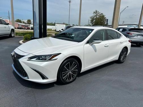 2023 Lexus ES 250 250