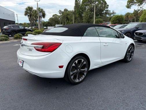 Summit White 2019 Buick Cascada Premium