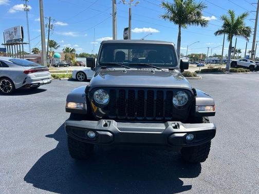 Granite Crystal Clearcoat Metallic 2022 Jeep Gladiator Sport