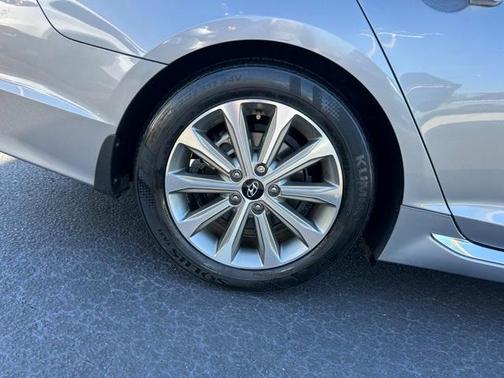 2017 Hyundai SONATA Limited