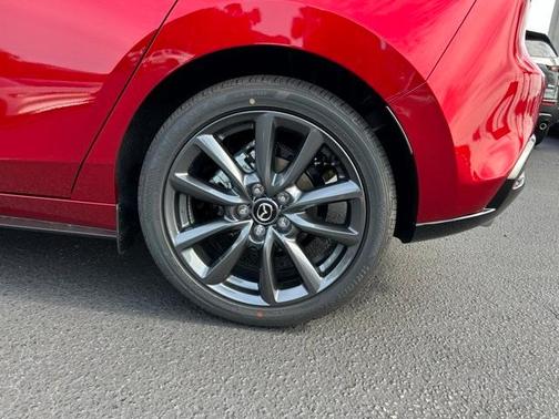 2025 Mazda Mazda3 FWD w/Preferred Package