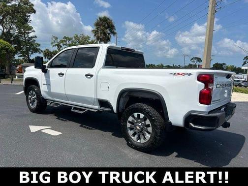 2023 Chevrolet Silverado 2500 Custom