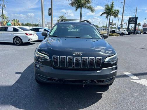 Diamond Black 2019 Jeep Cherokee Trailhawk
