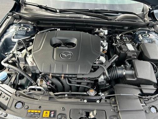 2025 Mazda Mazda3 2.5 S Carbon Edition