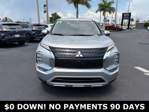 Alloy Silver Metallic 2024 Mitsubishi Outlander SE Black Edition