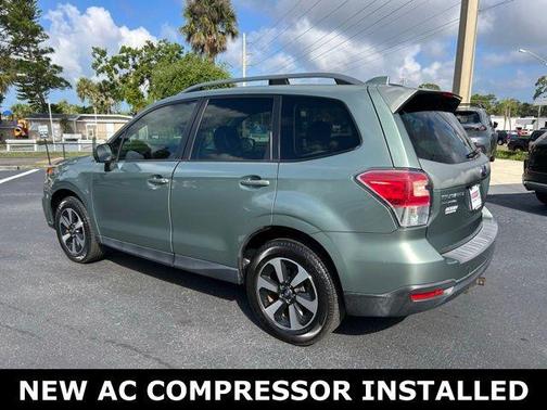 Jasmine Green Metallic 2017 Subaru Forester 2.5i Premium