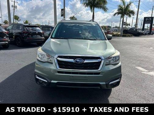 Jasmine Green Metallic 2017 Subaru Forester 2.5i Premium