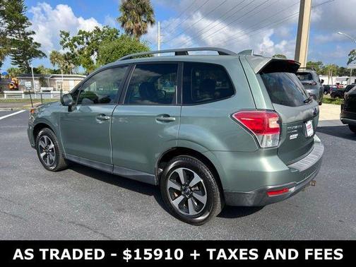 Jasmine Green Metallic 2017 Subaru Forester 2.5i Premium