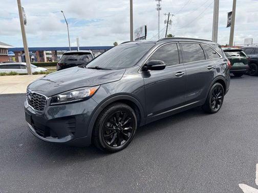 Gray 2020 Kia Sorento S