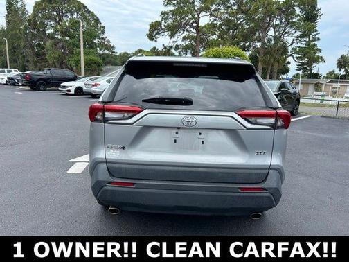 Silver Sky Metallic 2022 Toyota RAV4 XLE