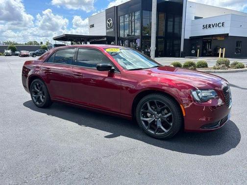 Velvet 2023 Chrysler 300 Touring