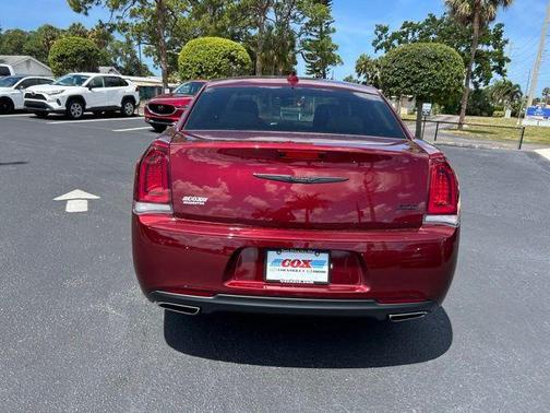 Velvet 2023 Chrysler 300 Touring