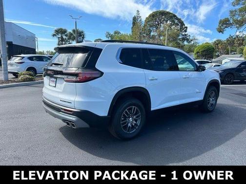 2025 GMC Acadia Elevation