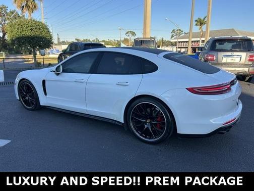 2018 Porsche Panamera 4S