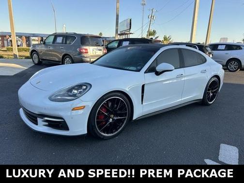 2018 Porsche Panamera 4S