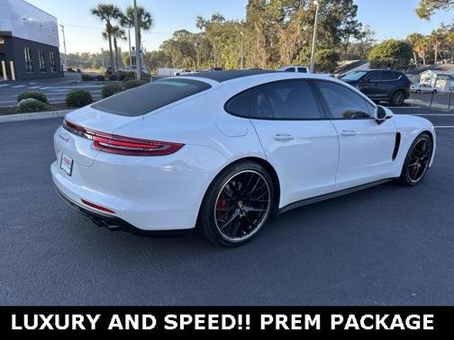 2018 Porsche Panamera 4S