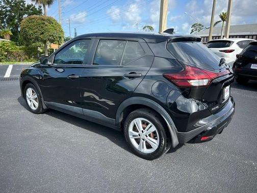 2021 Nissan Kicks S
