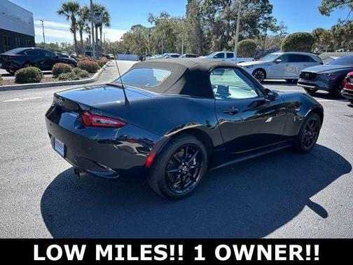 2022 Mazda MX-5 Miata Sport